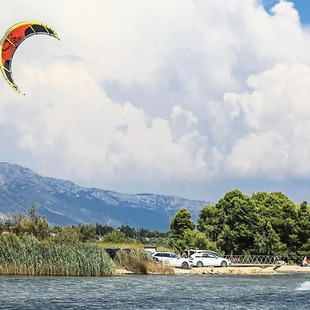 Lovely In With Kitchen Hébergement de vacances