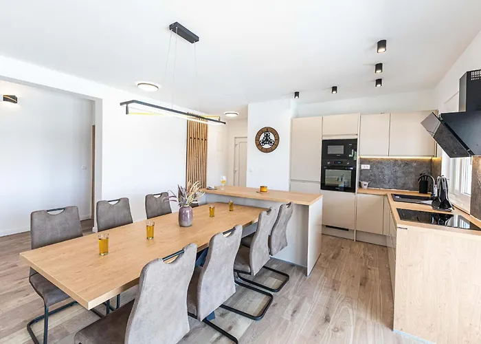 Lovely In With Kitchen *